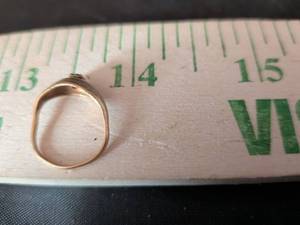 lot 85 image: 10K Gold Signet Ring with Blue Stone