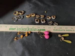 lot 127 image: Mixed Lot of Clip-On Costume Earrings