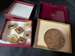 lot 137 image: Gold-Tone Rhinestone Earring Set with Bronze Calendar Medallion