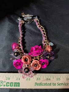 lot 150 image: Milhenon Fashion Floral Statement Necklace