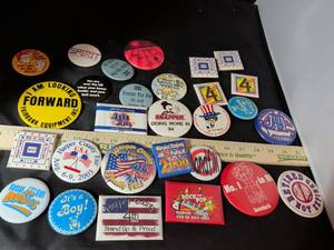 lot 161 image: Large Lot of Pinback Buttons and Pin Badges Collection
