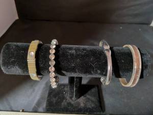 lot 163 image: Mixed Bracelet Set of Four