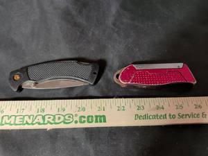 lot 183 image: Craftsman Red Folding Pocket Knife and Black Folding Pocket Knife.