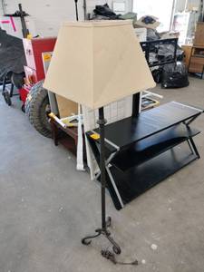 lot 60775 image: vintage-style floor lamp