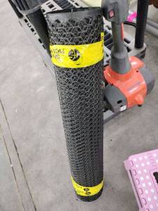 lot 60802 image: black plastic mesh fencing