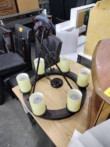lot 60811 image: 6 Light matte black metal wagon wheel Chandelier