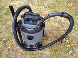 lot 60765 image: Ferrex wetdry vacuum cleaner