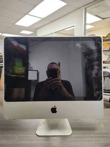lot 2387 image: Apple iMac 20-Inch All-In-One Desktop Computer UNTESTED