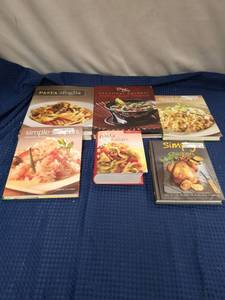 lot 2432 image: Collection of 6 Cooking Recipe Books