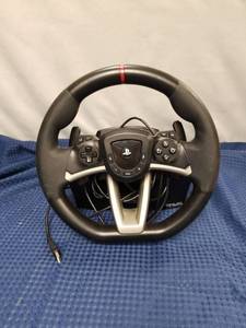 lot 2434 image: Hori Racing Wheel Apex for PlayStation (SPF-004)