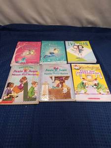 lot 2436 image: Lot of 6 Childrens Chapter Books - Junie B. Jones, Fairy Unicorns, Ivy Bean, Geronimo Stilton