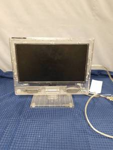 lot 2453 image: Axess 13.3 Clear TFT LED TV Model TV1702-13CL