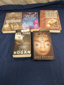 lot 2462 image: Lot of 5 Fiction Books - Del Toro, Hoffman, Lackey, Norton & Brandreth