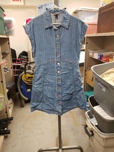 lot 2476 image: Universal Thread Goods Co. Denim Button-Front Dress Size Small