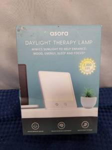 lot 2521 image: Asora Daylight Therapy Lamp 2000 Lux UV Free New