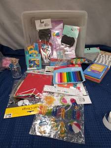 lot 2546 image: Kids Arts & Crafts Supply Lot