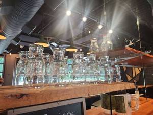 lot 12565 image: Brewery Glassware Set - Carafes and Branded Tasting Glasses