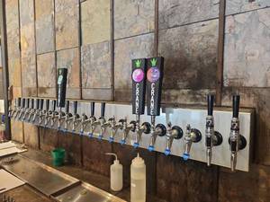 lot 12568 image: Commercial Draft Beer Tap System