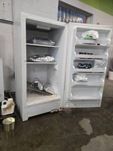 lot 12598 image: GE Upright Freezer  Model FUM14DAARWH