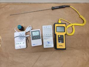 lot 17 image: Fisher Scientific Traceable Thermocouple Thermometer Set with Fisherbrand Digital Thermometers and Temperature Monitor