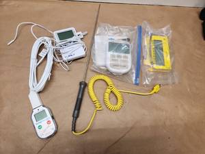 lot 18 image: Temperature Monitoring Equipment Lot - TempTale Ultra, VWR Traceable Logger, Thermocouple Probe, Timer & Fridge-Tag 2