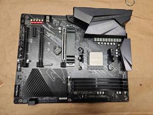 lot 30 image: Gigabyte Aorus B550 Elite ATX Motherboard with AMD Ryzen CPU
