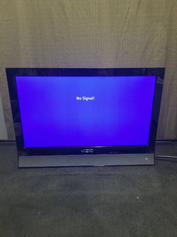 lot 1328 image: Vizio 19-Inch LCD Flat Panel TV