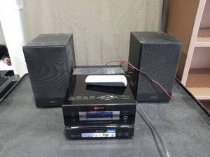 lot 1532 image: Sony CMT-BX5BT Micro Hi-Fi Component System with Speakers