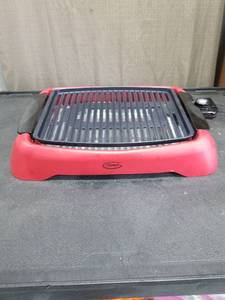 lot 1551 image: Ginnys Indoor Electric Tabletop Grill