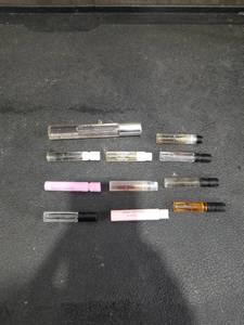 lot 1563 image: Designer Fragrance Sample Vial Collection - Chanel, Versace, Givenchy, Dolce & Gabbana, Michael Kors & More