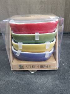 lot 1570 image: Brasserie Oven to Table Set of 4 Stoneware Bowls