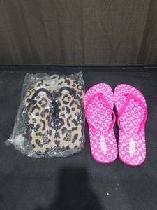 lot 1595 image: H2K Flip Flops Bundle - Leopard Print, Pink Polka Dot Size 11