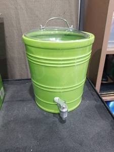 lot 1623 image: 2.5 Gallon Ceramic Beverage Dispenser with Glass Cover - Green