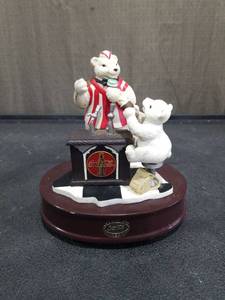 lot 1638 image: Coca-Cola Polar Bear Soda Fountain Music Box Figurine 1999