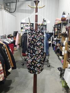 lot 1671 image: Popular 21 Black Butterfly Print Spaghetti Strap Mini Dress Size Small