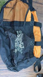 lot 622 image: Change the World Graphic Mesh Top Duffel Bag