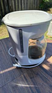 lot 642 image: 12-Cup Drip Coffee Maker with Glass Carafe