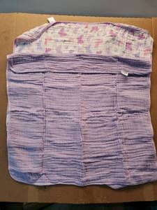 lot 46564 image: Purple and Butterfly Print Muslin Cotton Baby Blanket set of 2 - Retail $18
