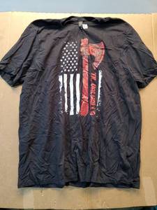 lot 46566 image: Valhalla American Flag Axe Graphic T-Shirt - Retail $15