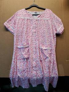 lot 46570 image: Womens Floral Button-Front House Dress 2XL - Retail $15