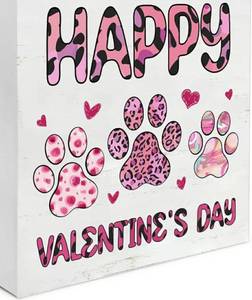 lot 46597 image: Valentines Decor Happy Valentines Day Decorations Happy Valentines Day Dog Cat Lovers Wooden Sign Home Decor for Desk Table Shelf 5 x 5 Inches, D751