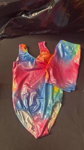 lot 4356 image: Gymnastics leotard for girls with shorts 8-10 - Retail $0
