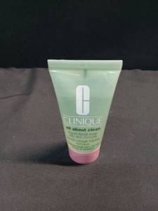 lot 2067 image: Clinique All About Clean Liquid Facial Soap Mild   1 oz Soap - Retail $13