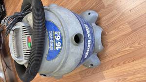 lot 2 image: Shop-Vac Contractor Series 16 Gallon 6.0 HP WetDry Vacuum