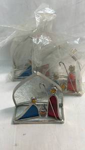 lot 46 image: Glasglo Brand GHS Inc Stained Glass Nativity Scene Set of 3