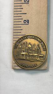 lot 108 image: Kansas Masonic Home 90th Anniversary Commemorative Medal 1896-1986