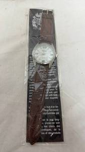 lot 109 image: Eiger Typ J434 Classic Analog Wristwatch with Brown Leather Strap