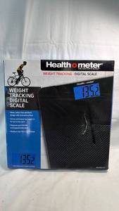 lot 142 image: Health o Meter Weight Tracking Digital Scale HDM519DQ7