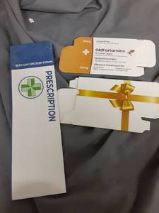 lot 415 image: Gag Gift,Empty Box OldFartamins - Retail $0