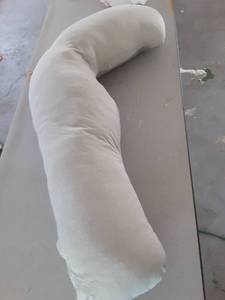 lot 493 image: Momcozy Pregnancy Body Pillow - Retail $0